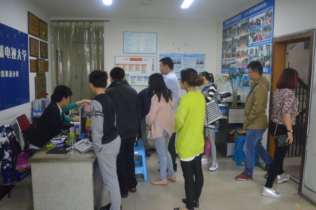 红光犀浦今日花园附近的大专本科学历教育夜大文凭