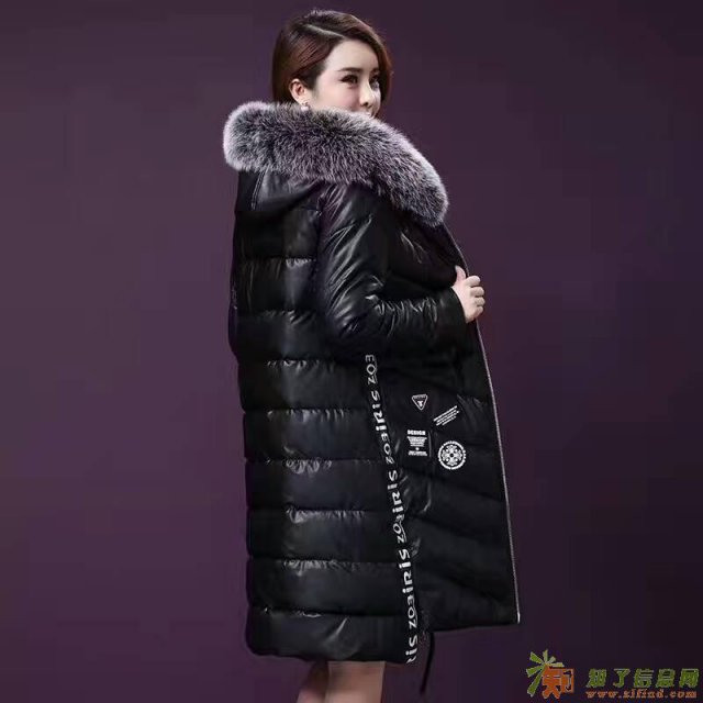 尾货低价现货，便宜外贸3元毛衣低价，库存棉服