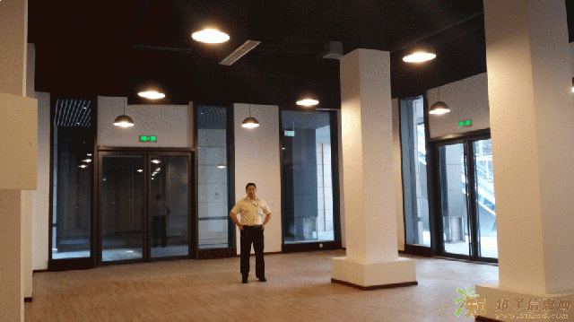 北京的写字楼出租租赁石榴中心低价尽享生态科技办公