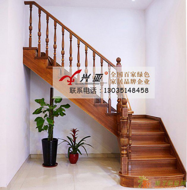 武汉实木楼梯定制好嘛？如何安装实木楼梯？