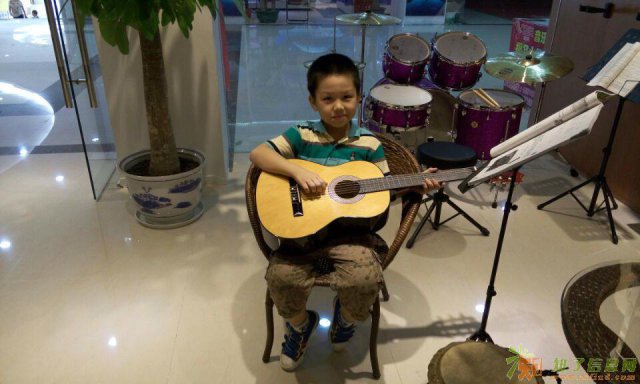 深圳南山哪里有较好的吉他培训中心