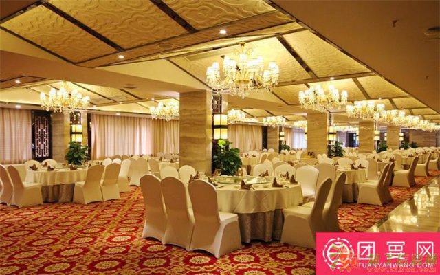 成都婚宴酒店预订—潮皇阁一品天下店婚宴|团宴网推荐