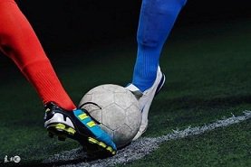 足球比赛中频繁的变换阵型意味着什么