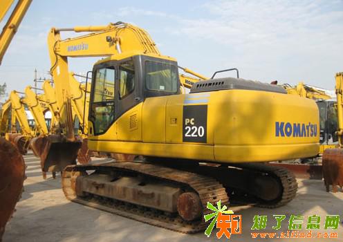小松PC220-7进口二手挖掘机出售免费送货到家