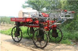 四轮打药机网推荐的小麦打药机