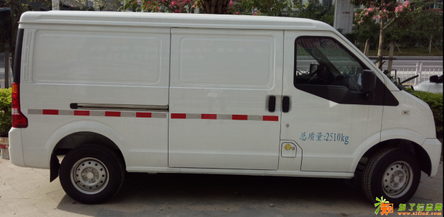 纯电动面包车新能源物流车以租代购深圳不限行