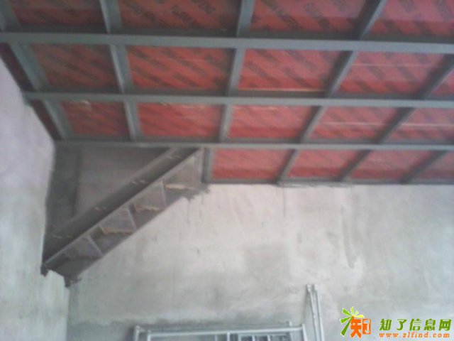 专业钢结构楼梯钢结构阁楼阳光房彩钢房