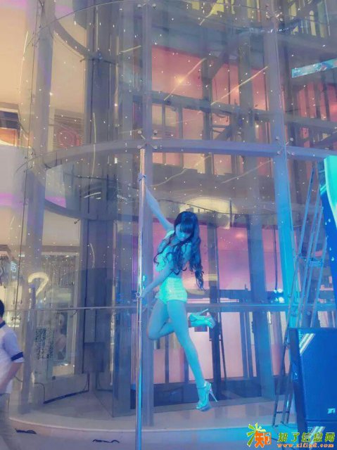 来深圳华辰舞蹈，舞动生命，寻找灵魂的升华