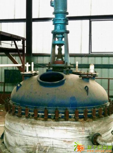 反应釜、冷凝器、离心机等成套二手化工设备特价转让