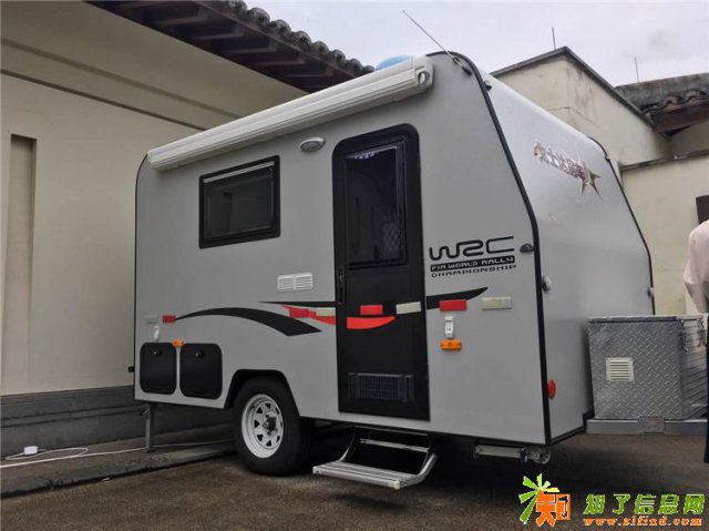 上海房车租赁 戈士达拖挂式房车租赁 11尺拖挂房车
