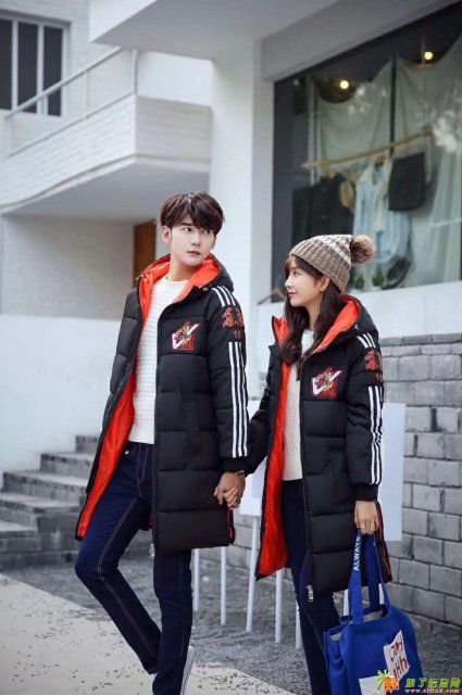 常年不断货。品种齐全、更新快，款式新颖