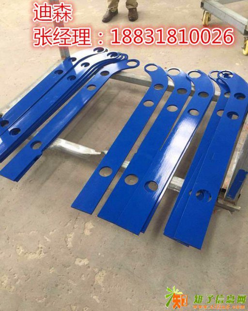 出厂价格大量供应安装便捷各种型号护栏支架