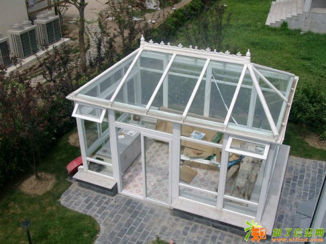 专业制作阳光房找威航门窗