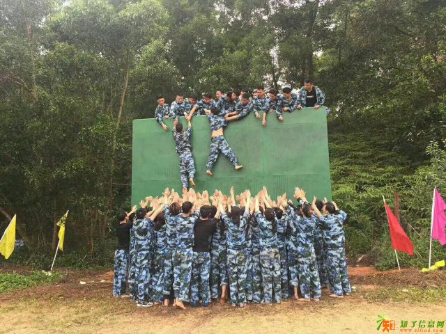 深圳拓展专业户外拓展训练为你打造精英团队