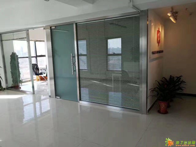 嘉华大厦600平空房招租 高性价