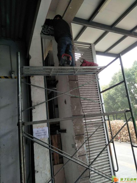 奉贤区卷帘门厂 奉贤区电动抗风门生产维修