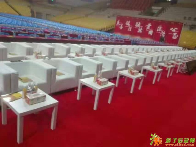 龙铭专业出租活动沙发、桌椅