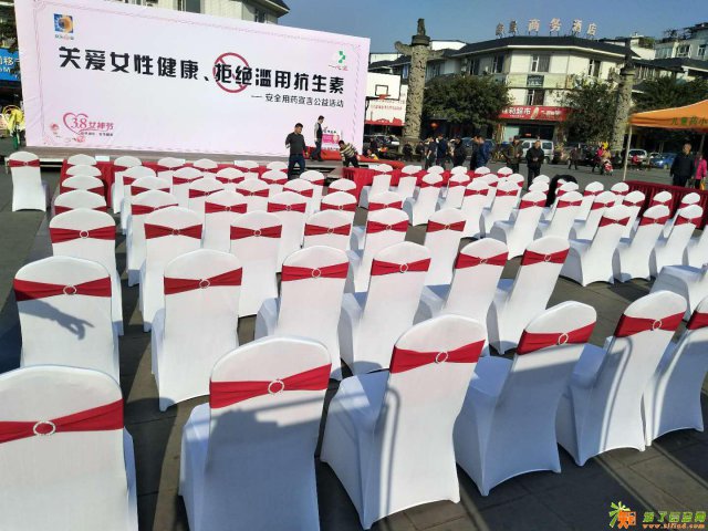 成都吧桌吧椅鸡尾酒桌椅发光吧桌活动桌椅现低价出租