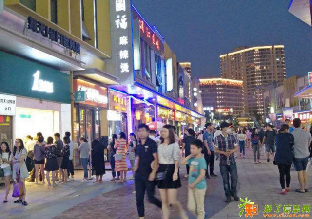 平安新街，为什么这么火爆，什么原因