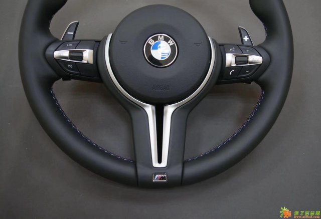 上海改装宝马X5原厂M3方向盘刀锋运动版方向盘
