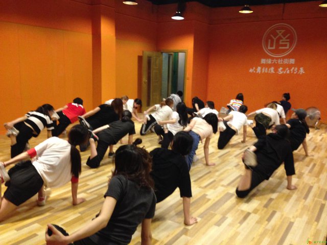 佛山专业舞蹈培训,韩国MV,exo,blackp