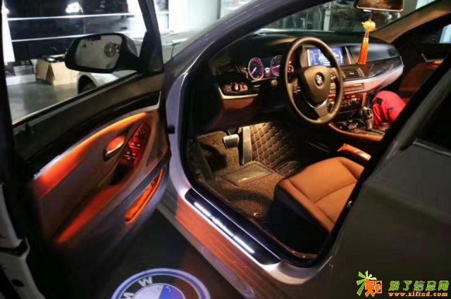 上海改装宝马5系八色氛围灯宝马内饰改装