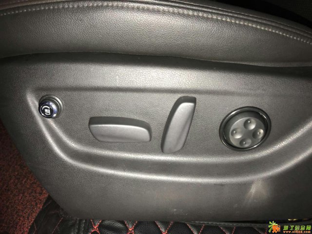 鑫易得汽车座椅内置四向电动腰靠改装