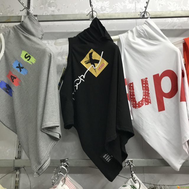 百万尾货服装处理几元一件