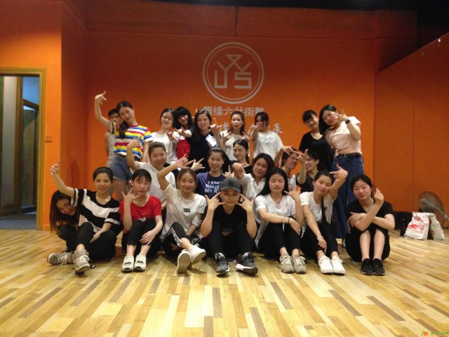 白云区专业舞蹈培训,韩国MV,exo,blackp