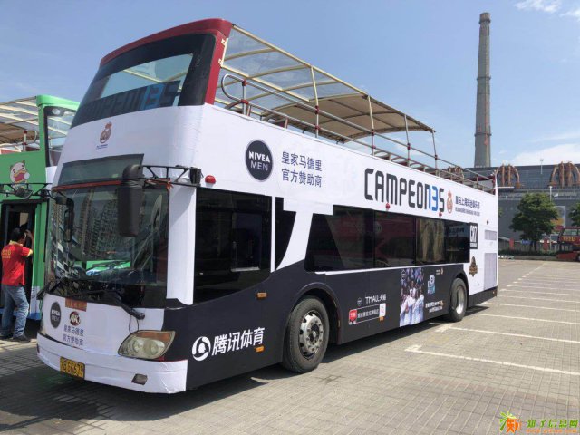 东莞租双层巴士广州双层巴士出租双层大巴租赁