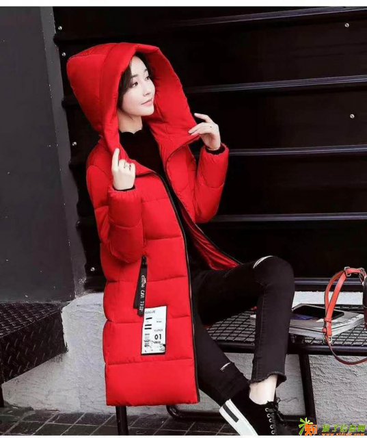 大红门服装市场大量现货棉服，低价毛衣库存清仓杂