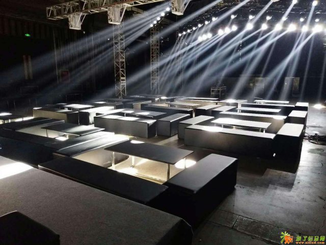 龙铭家具租赁出租高档派对沙发卡座，酒会发光吧桌