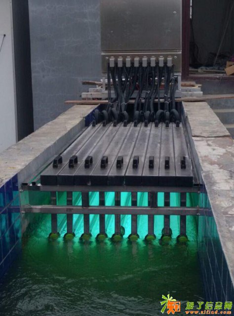 明渠式紫外线消毒器的主要构成