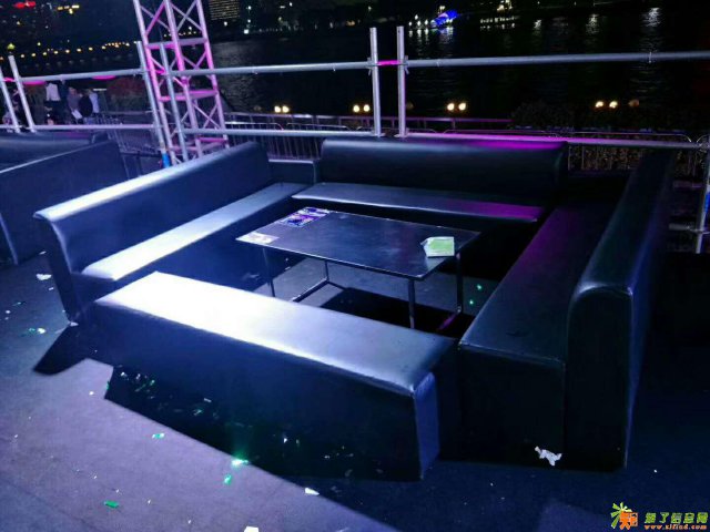 各种音乐节沙发卡座出租沙发条凳出租龙铭让您放心省心