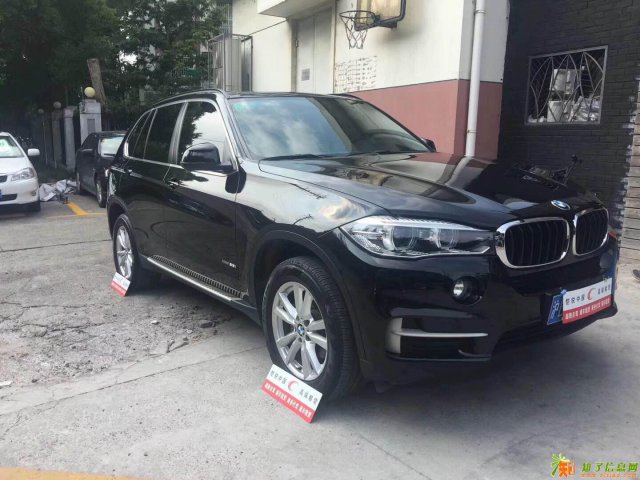 上海租宝马X5SUV承接各类自驾租车商务租车服务