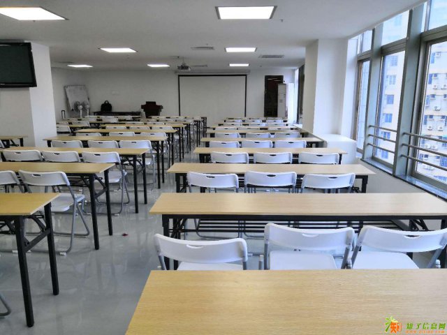 火车站莲富大厦写字楼场地招租