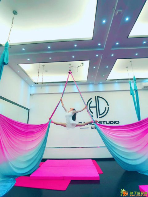 高空舞蹈绸缎吊环吊网吊伞魔方包教包会随到随学进修班