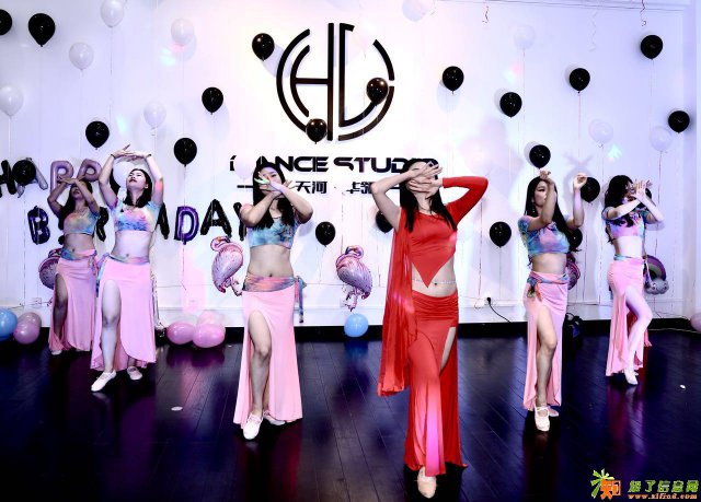 广州爵士舞培训华翎舞蹈培训学校空中舞蹈古典舞韩舞