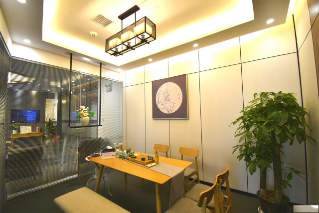 硚口越秀特价精装办公室出租，水电物业网络全包