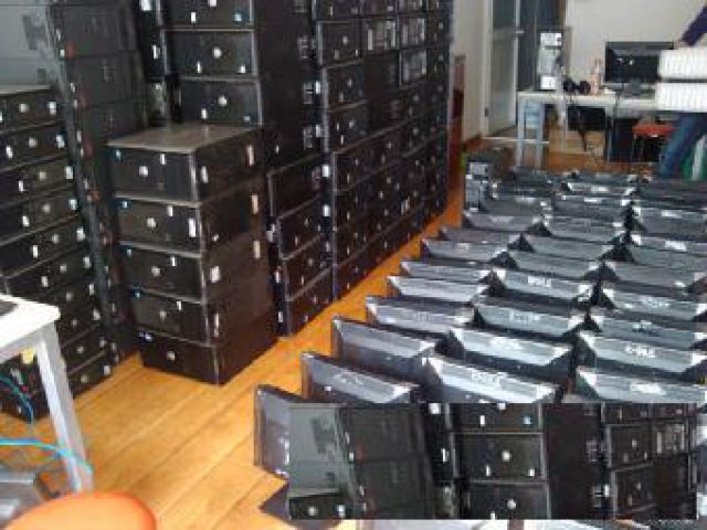 合肥二手办公电脑回收，办公家具回收，废旧物资回收