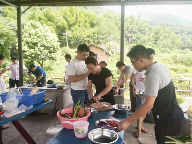 长沙玫瑰园农庄“城市农夫亲子”一日游
