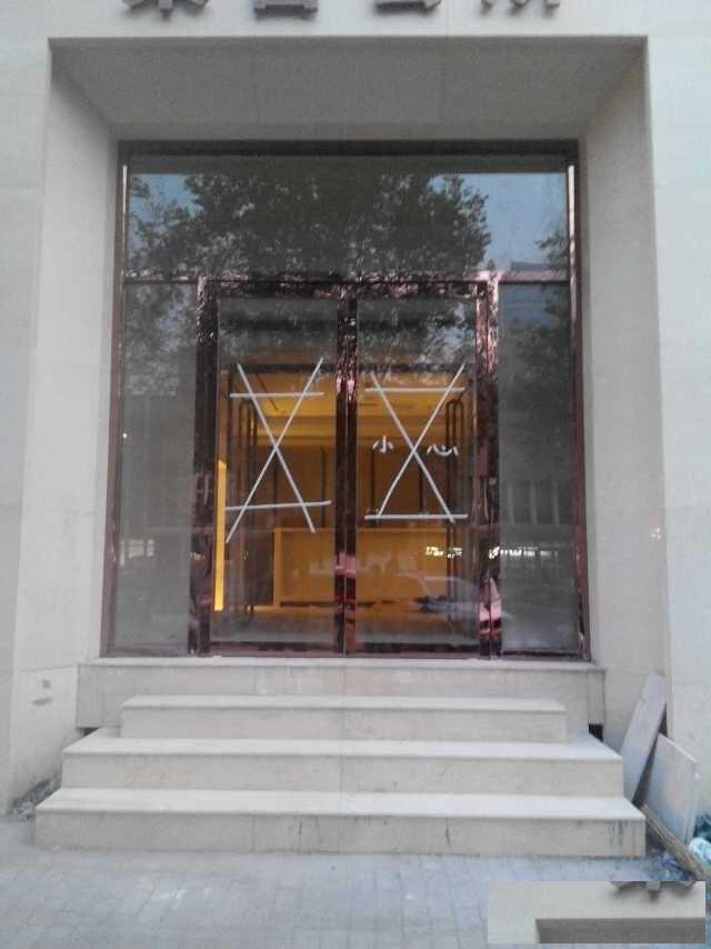 安装玻璃感应门换大超白高清玻璃价格