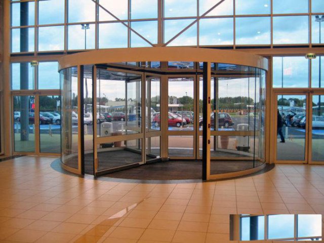 天津不锈钢玻璃门,钢化玻璃门,玻璃隔断安装天津伟业门业