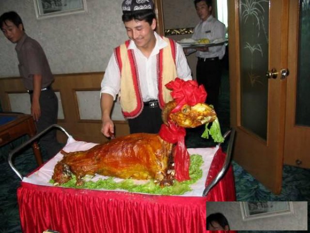 宝安烤全羊订制、巴西烧烤宴会上门、烤鳄鱼哪里可以预定