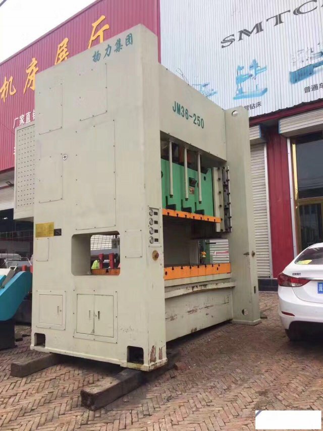 二手锻压机床设备回收，二手机械设备回收