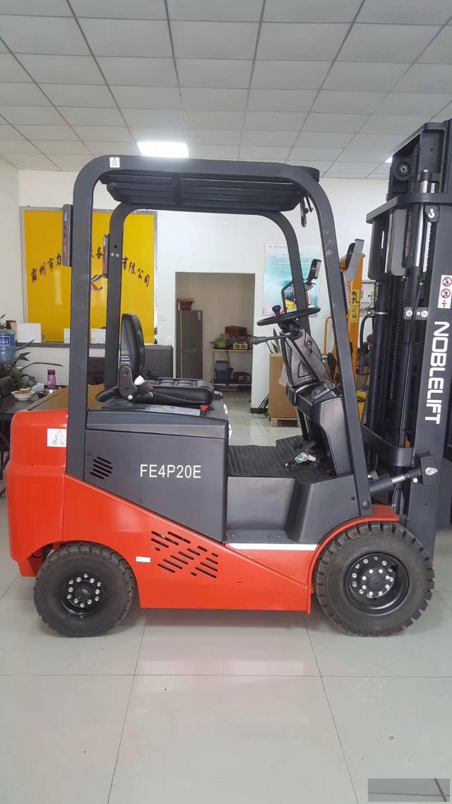 诺力电动叉车