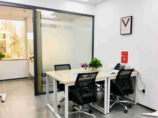 宝安西乡港隆城办公室招租费用全包，提供红本注冊公司