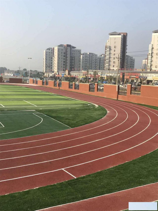 学校塑胶跑道