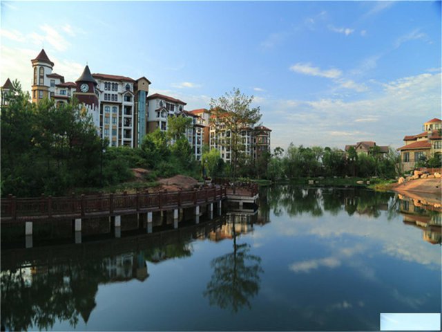 纳尼亚小镇花园洋房双面采光，远眺山水盛景，近观庭院风光