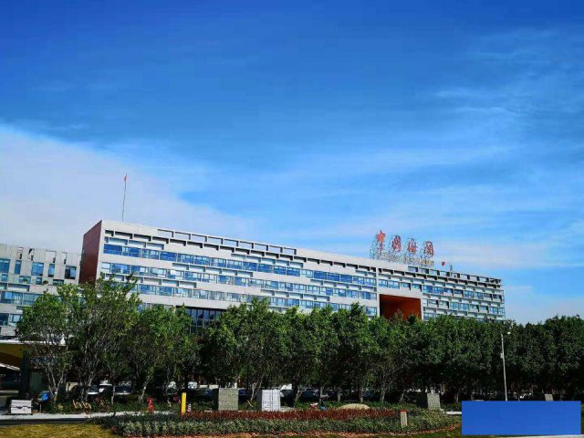 前海办公室实际红本凭证场地2人1280全包